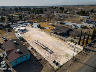 128 Melton Rd, Socorro, TX 79927