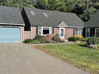 37 Cortland Cir, Bangor, ME 04401