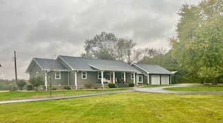 913 County Road 1275 N, Carmi, IL 62821