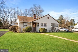 343 Delaware Ave, Roebling, NJ 08554
