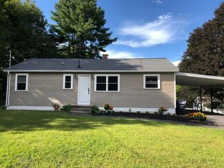 26 Pleasant St, Hampden, ME 04444