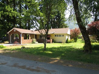 770 Madison Ave, Bainbridge Island, WA 98110