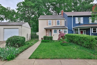 44 Flanders Ln, Cincinnati, OH 45218