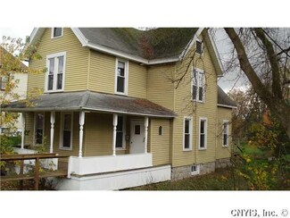 1309 Valley Dr, Syracuse, NY 13207