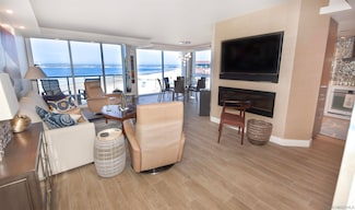 1720 Avenida Del Mundo Unit 402, Coronado, CA 92118