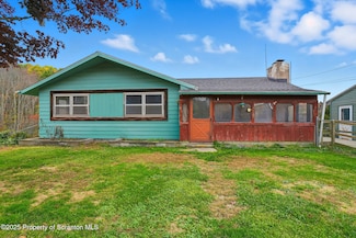 330 Pedrick Rd, Nicholson, PA 18446