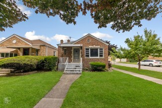 2257 Forest Ave, Riverside, IL 60546