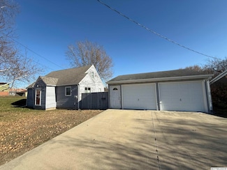335 S 11th St, Forest City, IA 50436