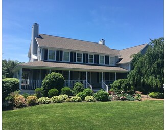 762 Smith Neck Rd, South Dartmouth, MA 02748