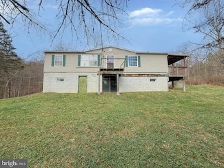 87 Chevy Ln, Newport, PA 17074