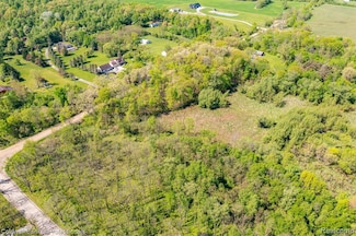 8899 Dwyer Rd, Howell, MI 48855
