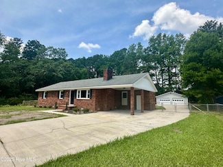 211 Proctor St, Goldsboro, NC 27530