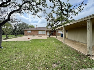 102 Lariat Dr, San Antonio, TX 78232