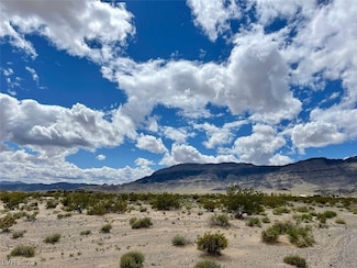 6861 Moonhill Ave, Pahrump, NV 89060