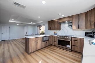 55 Camisa Ln, Palm Desert, CA 92260