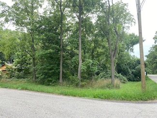 39490 N Summerside Dr, Antioch, IL 60002