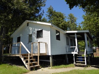 515 Bow And Arrow Point, North Hero, VT 05474