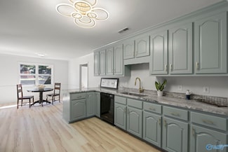 318 Wine Sap Cir, Harvest, AL 35749