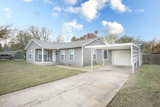 313 N Hampshire St, Saginaw, TX 76179