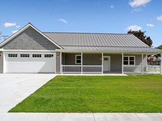 101 N Ash St, Stanwood, IA 52337