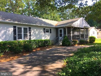 6 Breakwater Dr, Rehoboth Beach, DE 19971