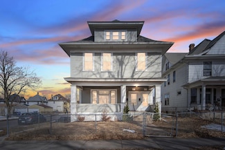 677 Fuller Ave, Saint Paul, MN 55104