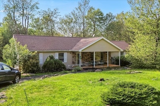 115 Blackfoot Ln, Tobyhanna, PA 18466