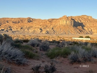 800 S Shelter Cove, Big Water, UT 84741
