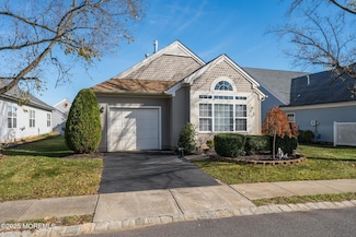 5 Geoffrey Ct, Manchester, NJ 08759