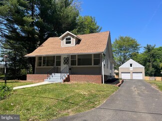 413 Deptford Rd, Glassboro, NJ 08028