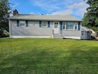 21 Maryland Ave, Fitchburg, MA 01420
