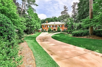 3370 Habersham Rd NW, Atlanta, GA 30305