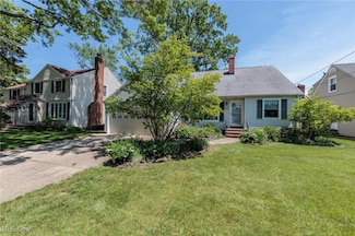 2245 Winfield Ave, Rocky River, OH 44116