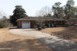 1907 Fordham Rd, Wilmington, NC 28403