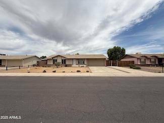 1804 W Kristal Way, Phoenix, AZ 85027