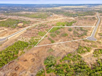 366 W Leaning Madrone Dr, Johnson City, TX 78636