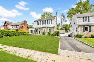 202 Devoe Ave, Yonkers, NY 10705