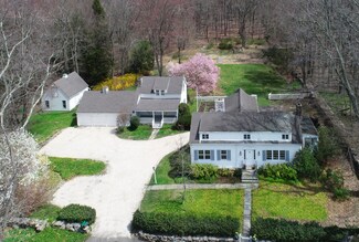 37 Buckfield Ln, Greenwich, CT 06831