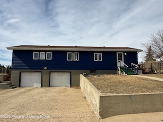 107 13th St N, Hettinger, ND 58639