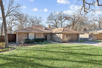 1321 Martin Ct, Grapevine, TX 76051