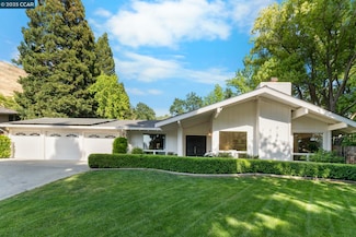 120 Heritage Oaks Place, Alamo, CA 94507