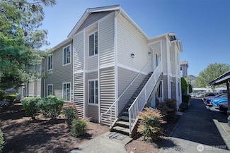10015 186th Place E Unit 209, Puyallup, WA 98375