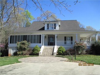 105 Sycamore Ln, Shelby, NC 28152