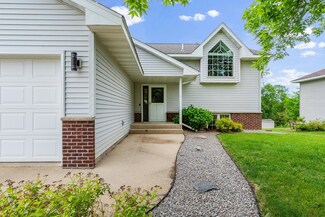 3056 Pinewood Ln NE, Alexandria, MN 56308