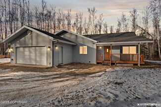 6361 W Commadore Ln, Wasilla, AK 99623