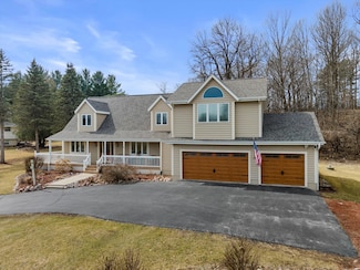 549 Douglas Dr, Colgate, WI 53017