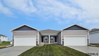 7803 N 170th St, Bennington, NE 68007