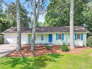 5415 Hickory Place, Oakwood, GA 30566