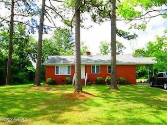 2125 Dawson Cabin Rd, Jacksonville, NC 28540