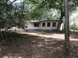 9925 C Hoppess Rd, Franklin, TX 77856
